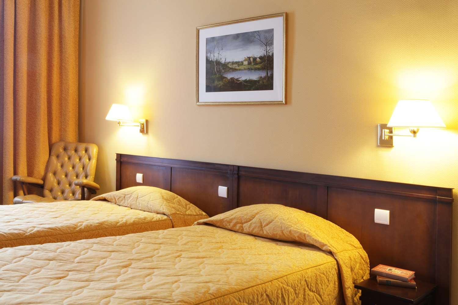 Best Western De Diane Nevers Eksteriør billede